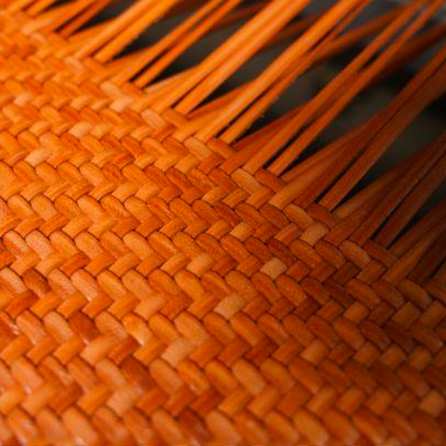 Trenzados y pasados en piel